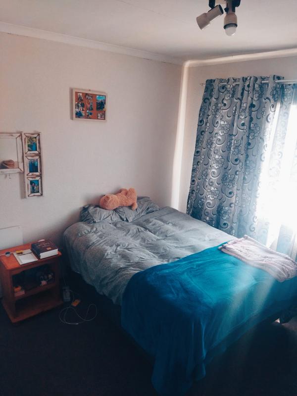 To Let 2 Bedroom Property for Rent in Kannoniers Park North West